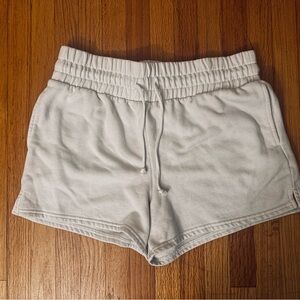 Woman’s Shorts Size L Good Condition